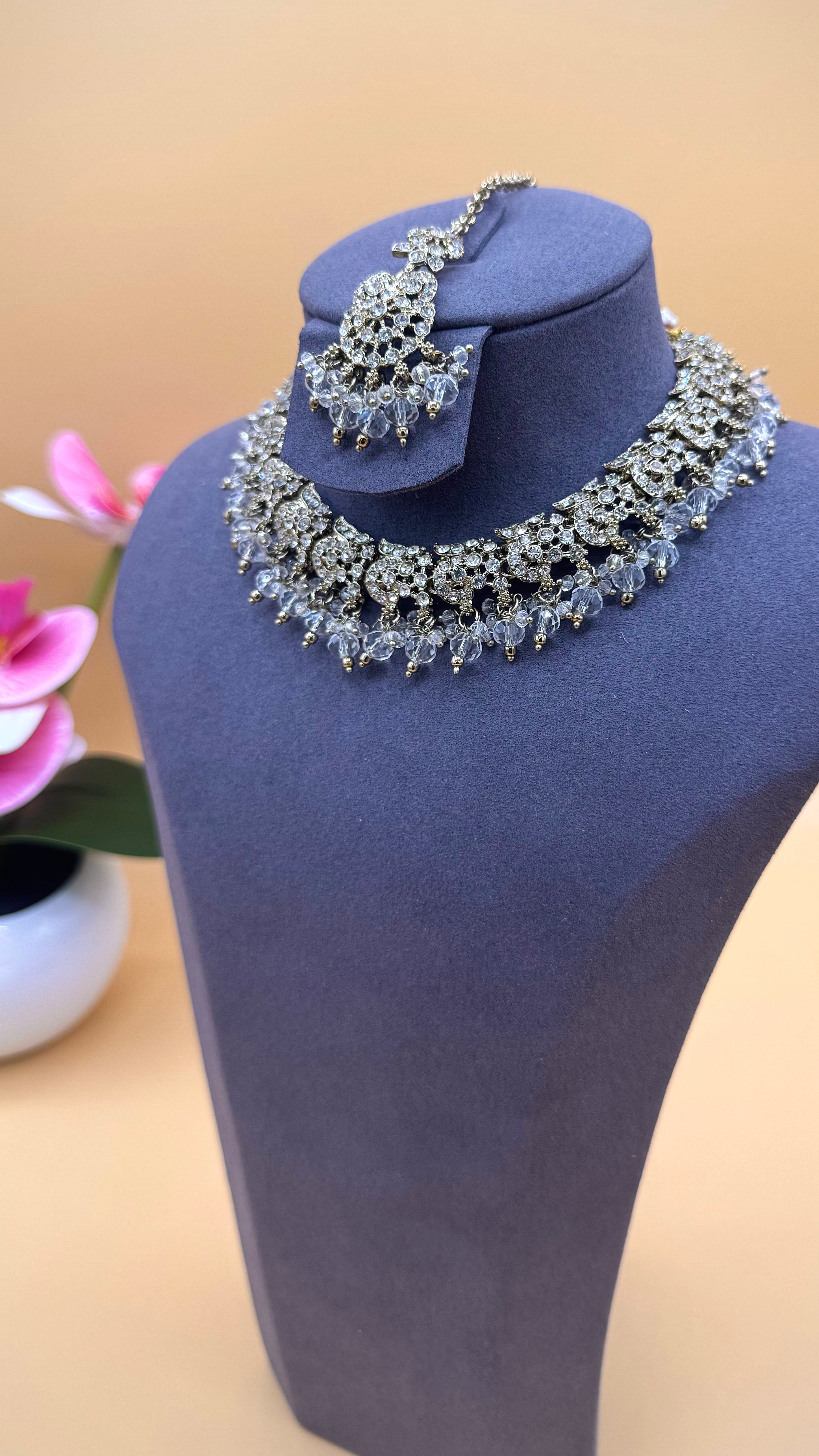 Ivory Sparkle Necklace Set