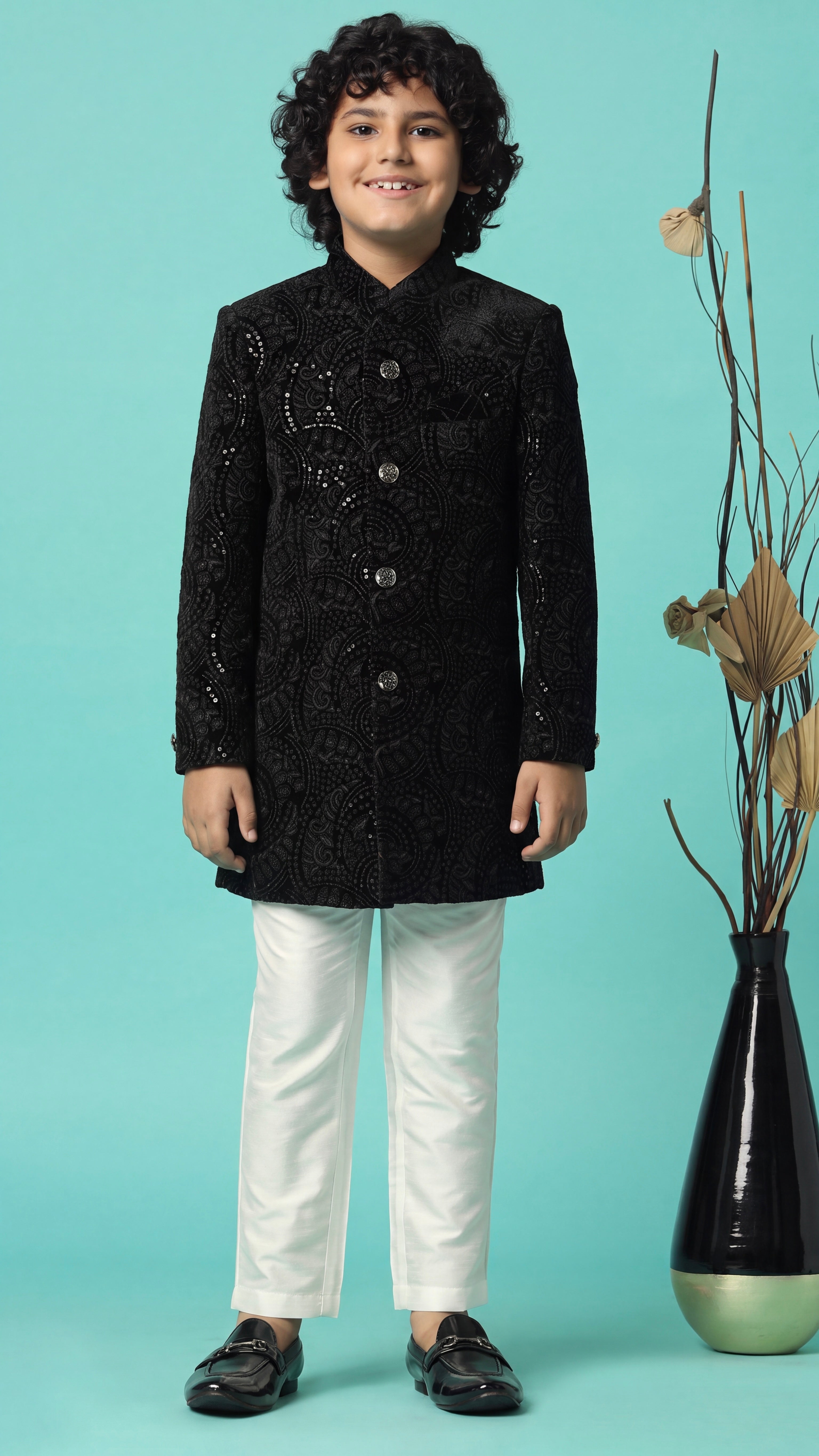 Siyah Sherwani Set For Boys