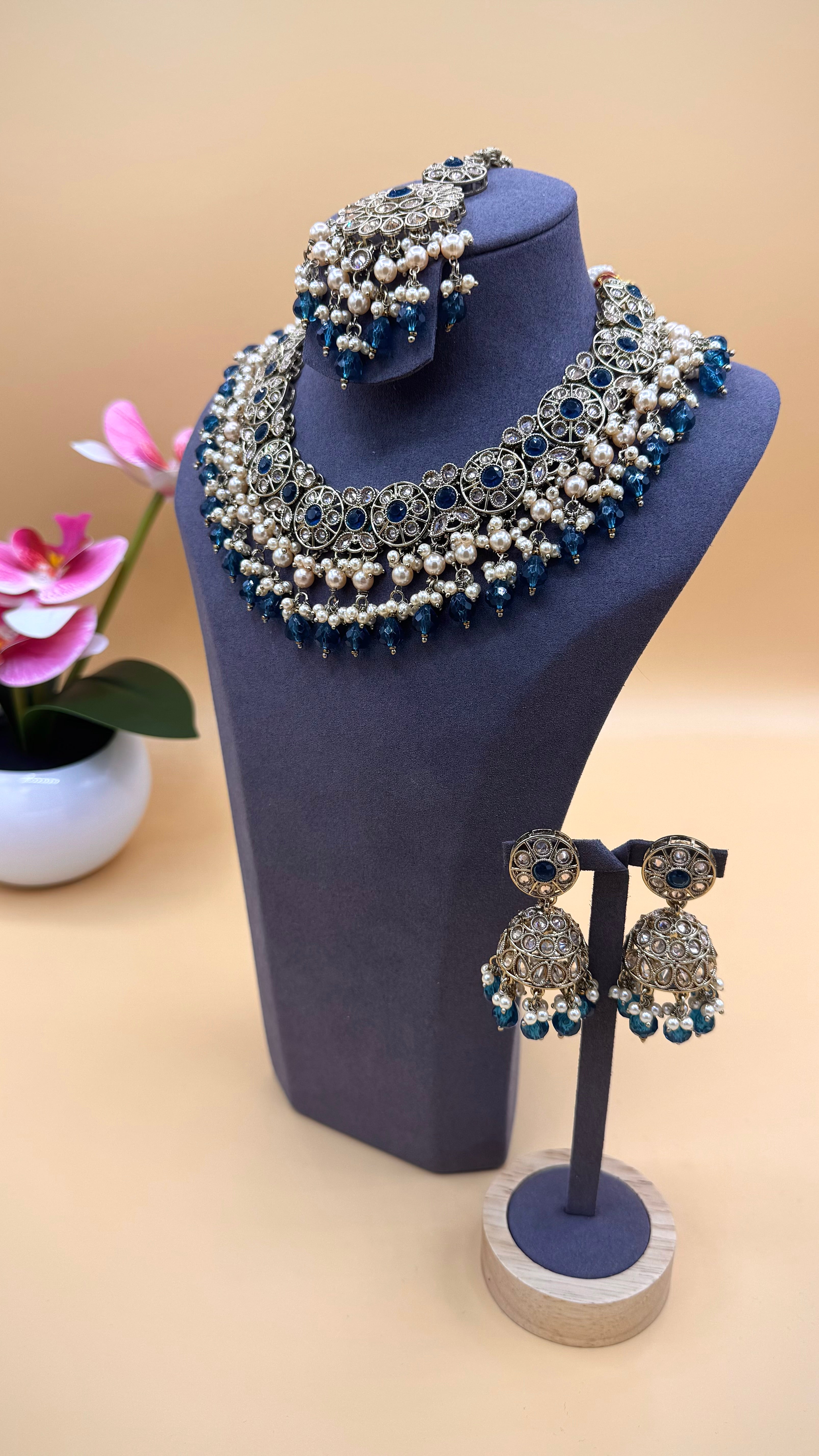 Royal Blue Pearl Necklace Set