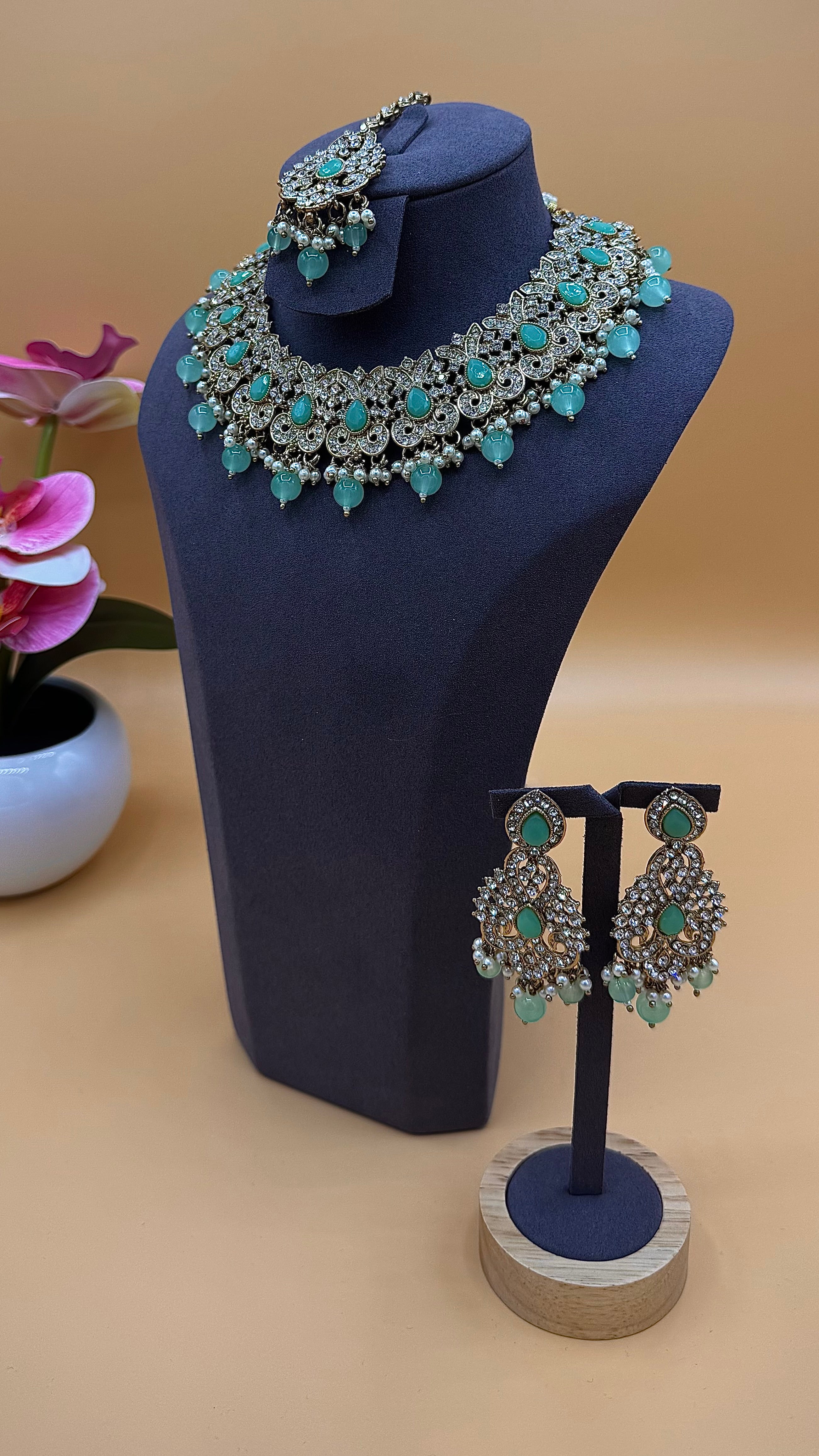 Elina Necklace Set – mint