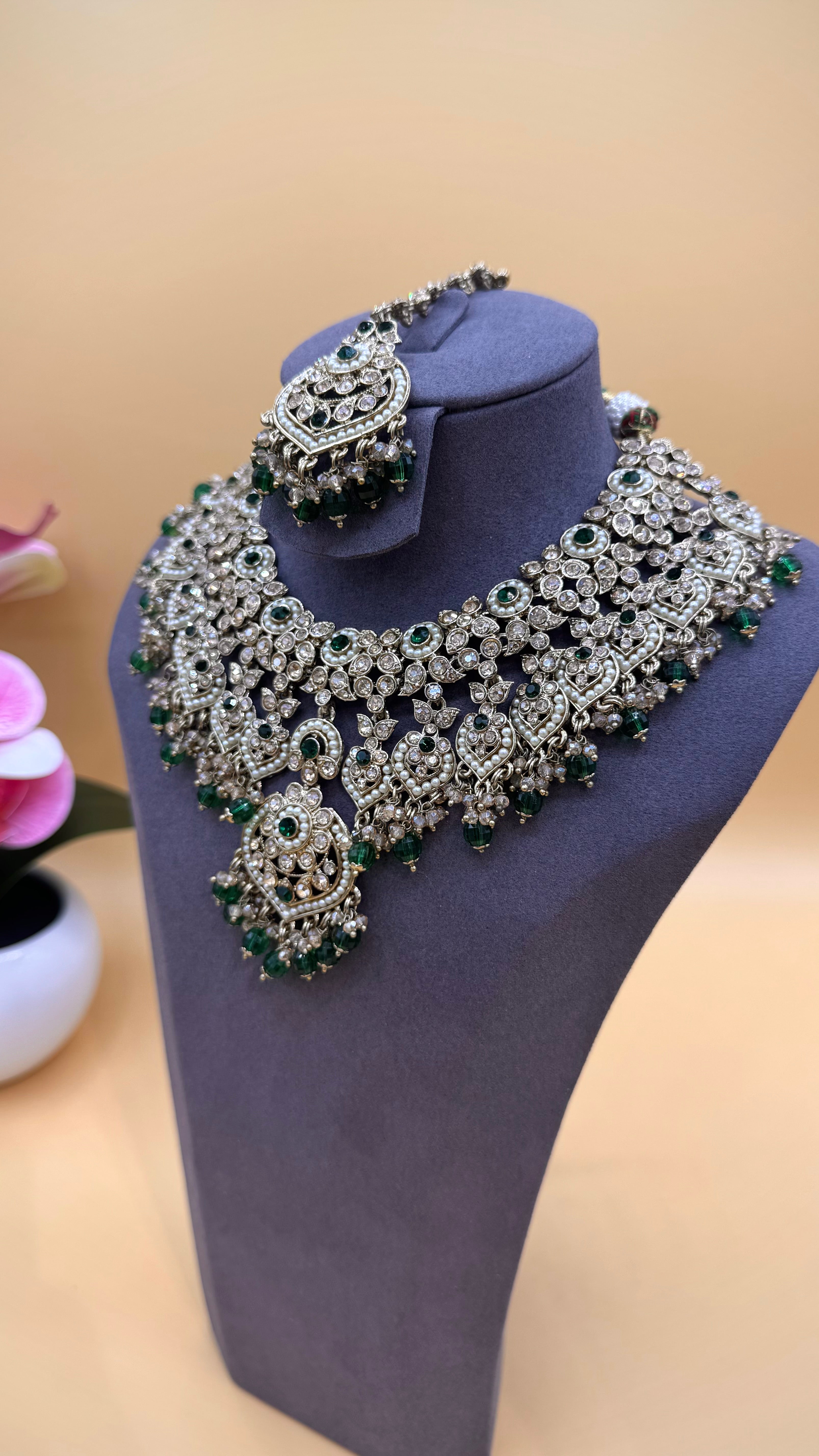 Emerald Green Royal Necklace Set