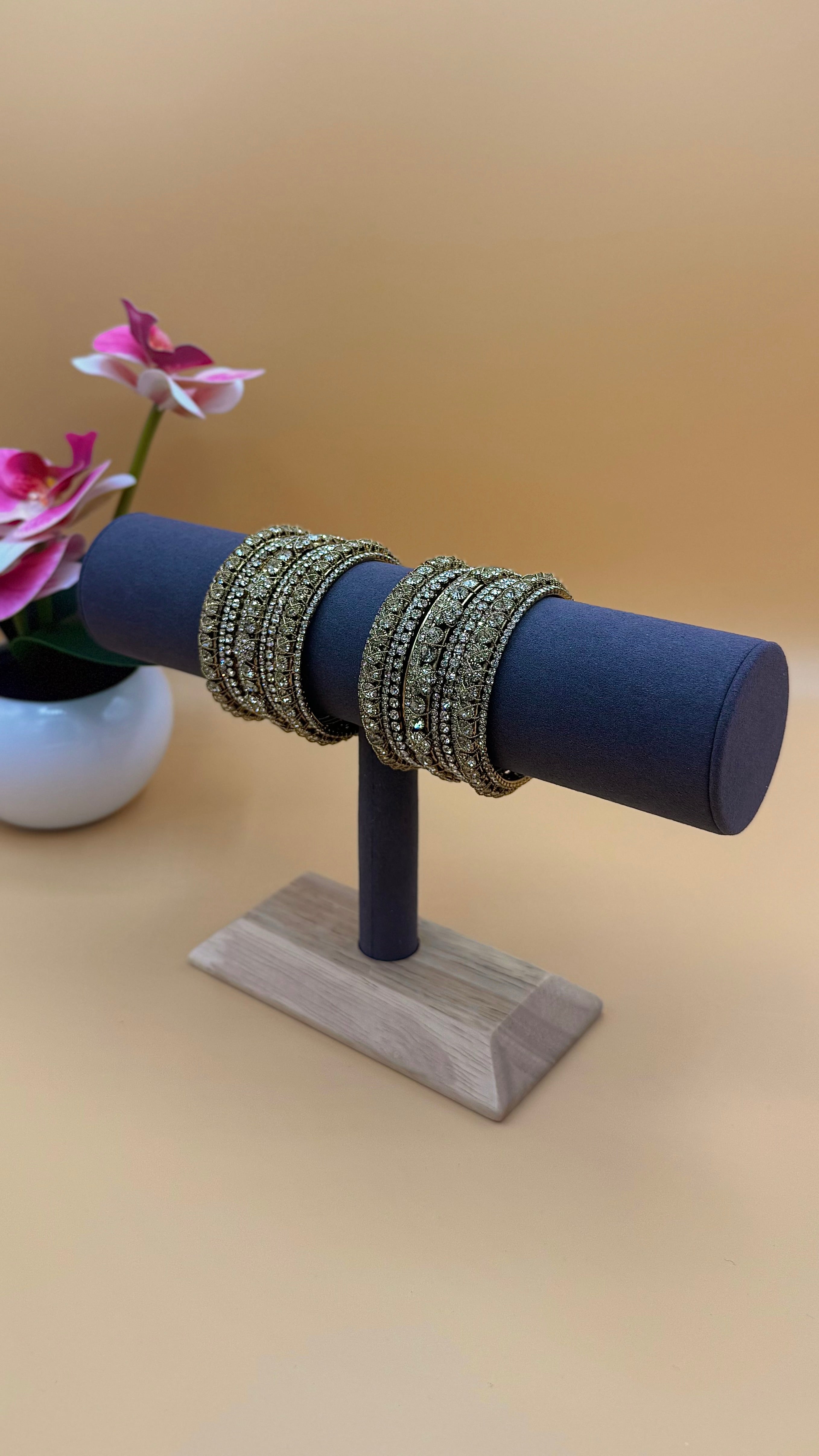 Serene Bangles – Silver