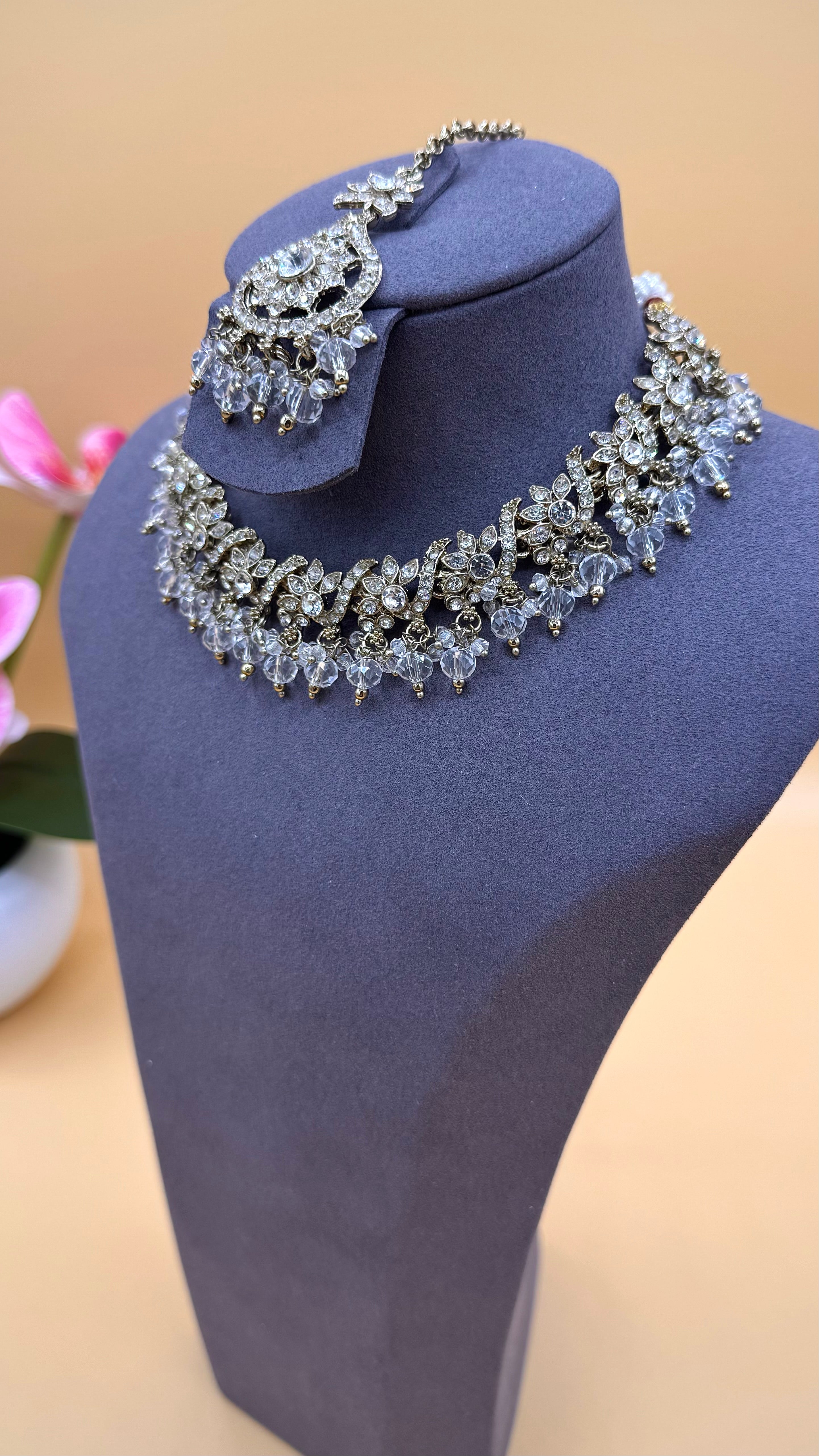 Silver ura Necklace Set