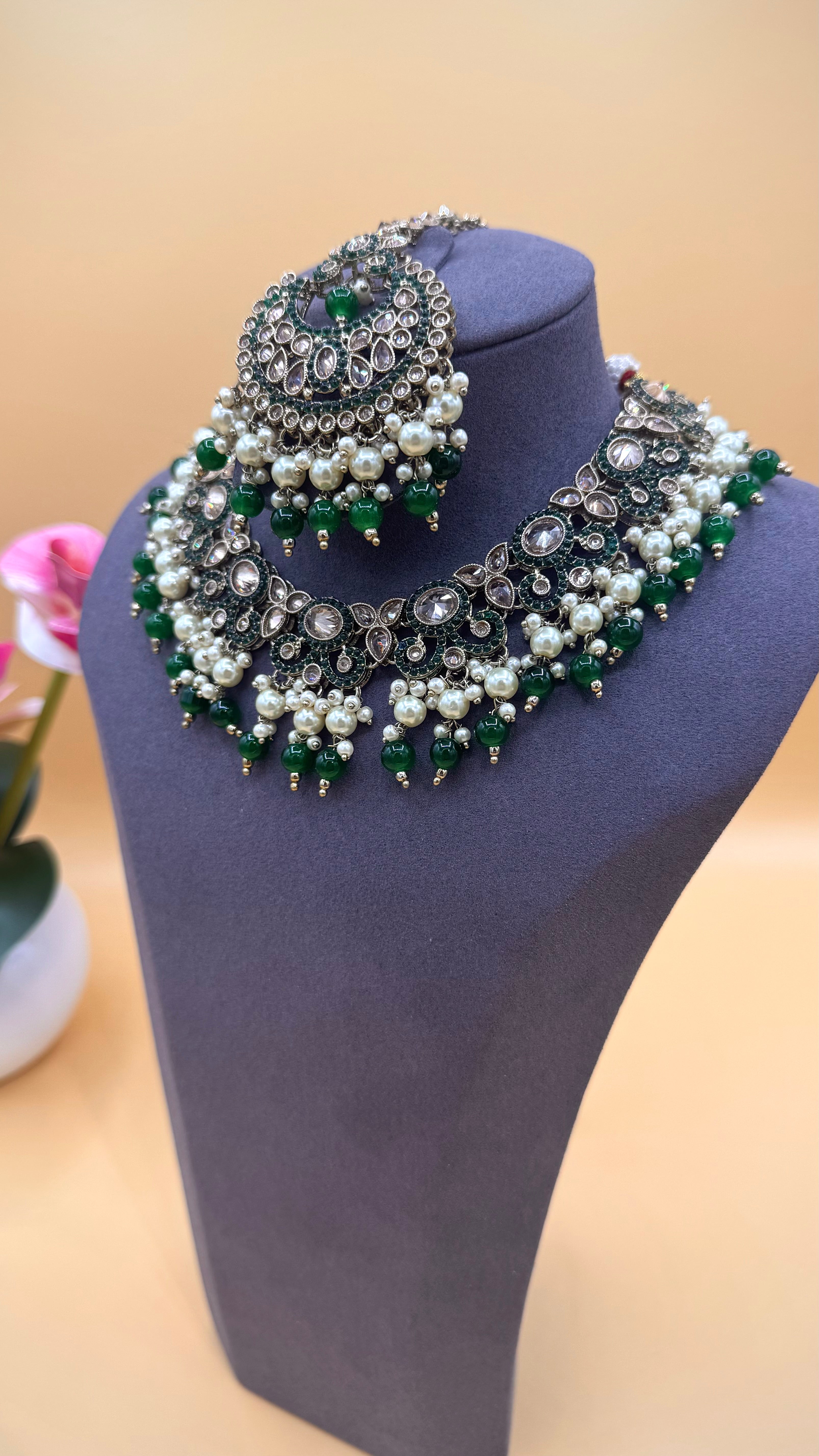 Emerald Noor Necklace Set