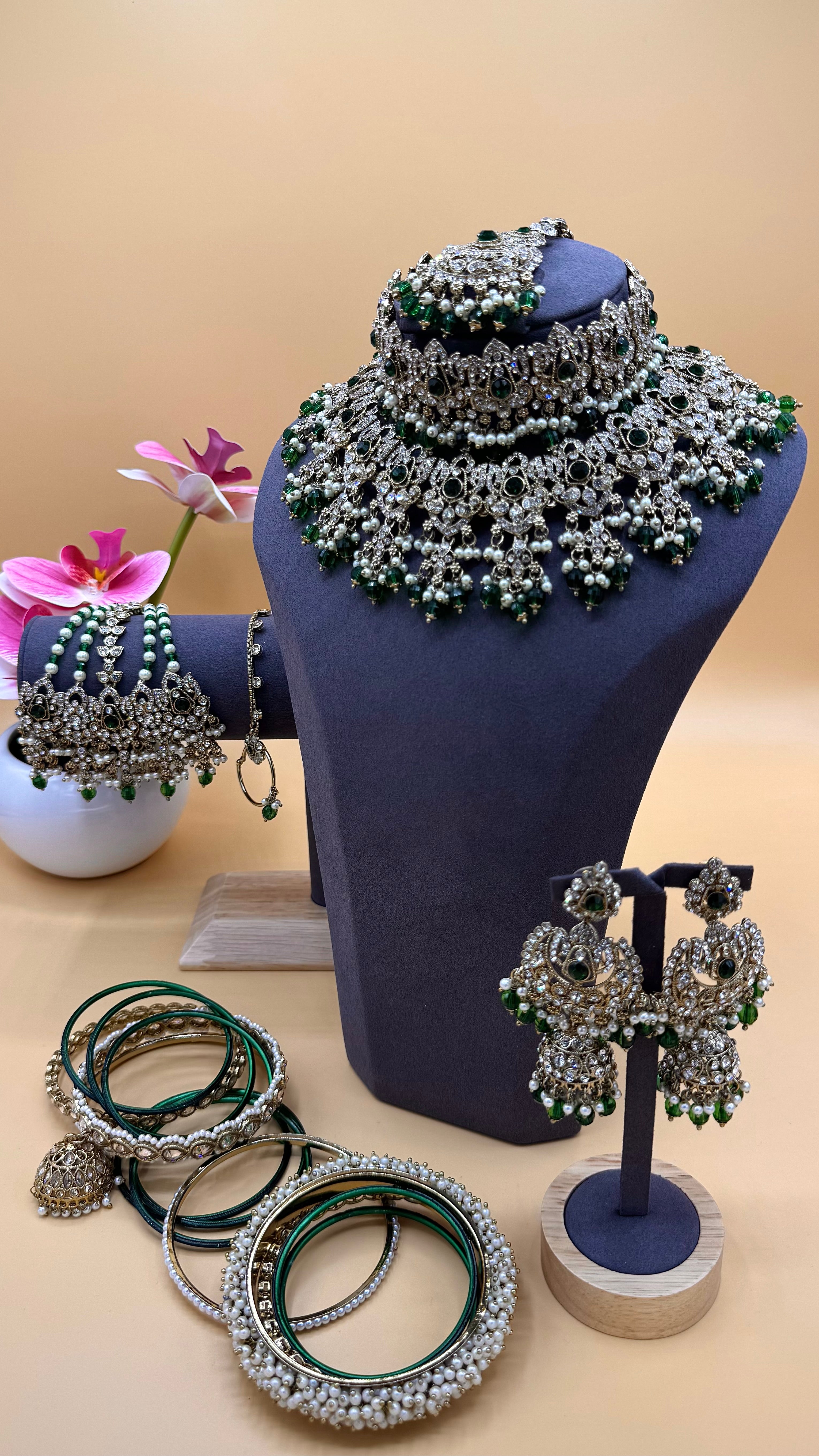 Zarina Green Royal Bridal necklace Set