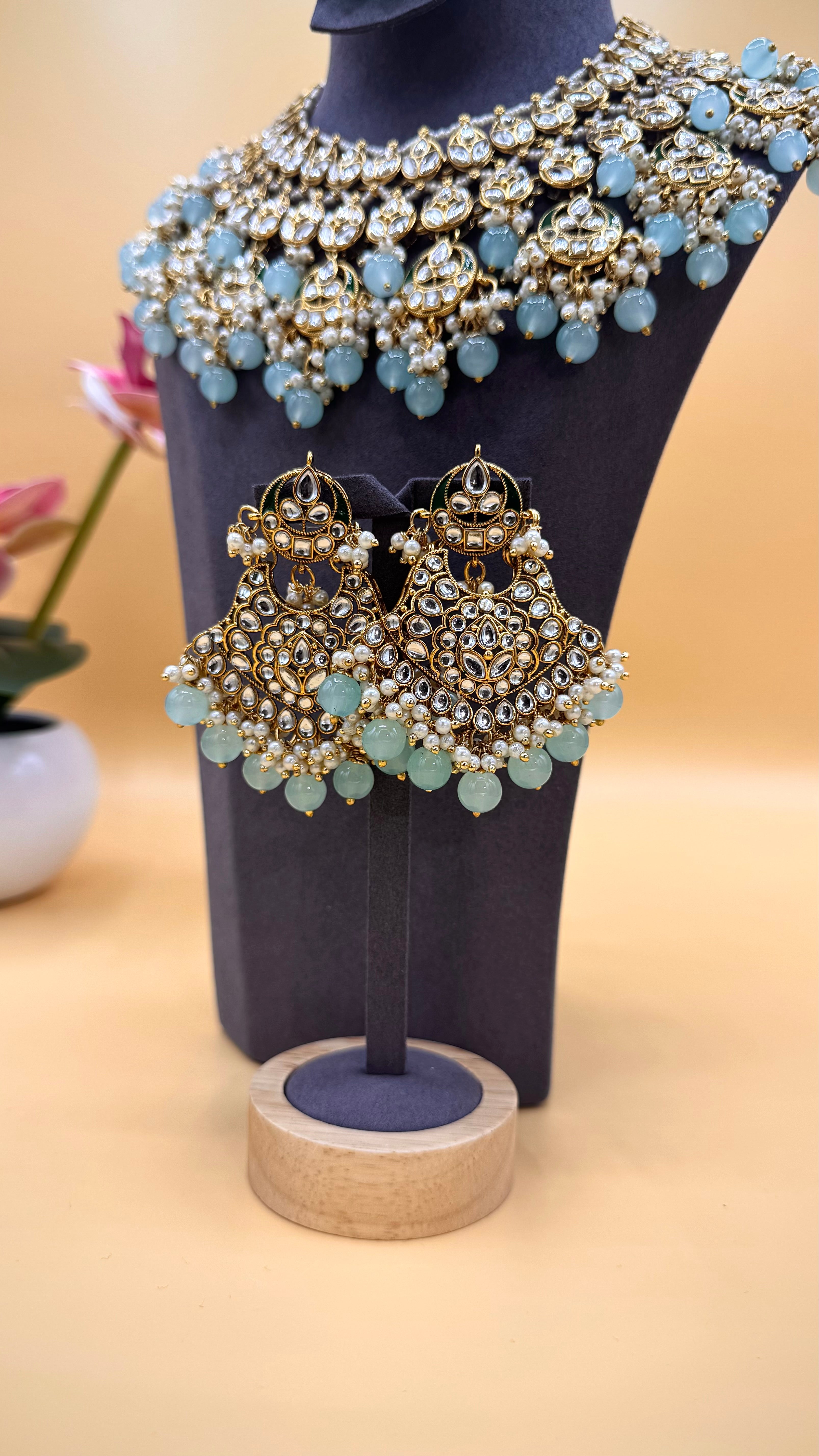 Aqua Royale Necklace Set